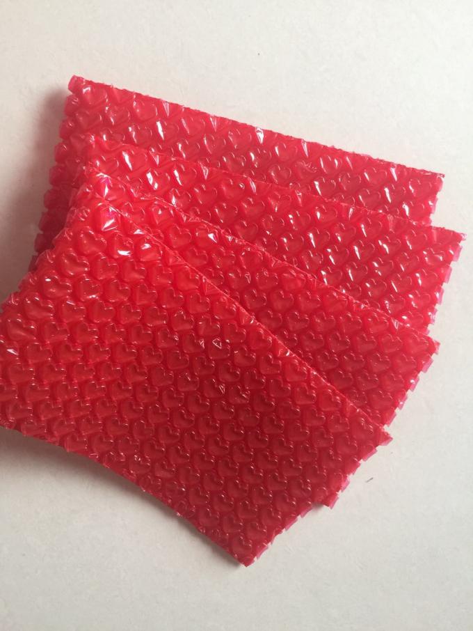 ギフトのための魔法の赤いプラスチック・バッグ